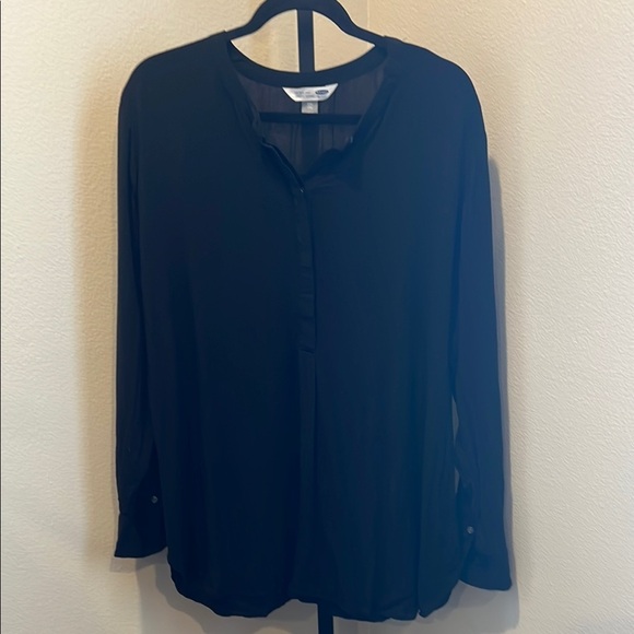 Old Navy Black Button Down Blouse - Picture 1 of 3